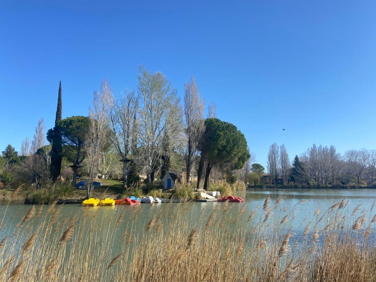 Appart Dans Residence Avec Piscine A Arles Eksteriør billede